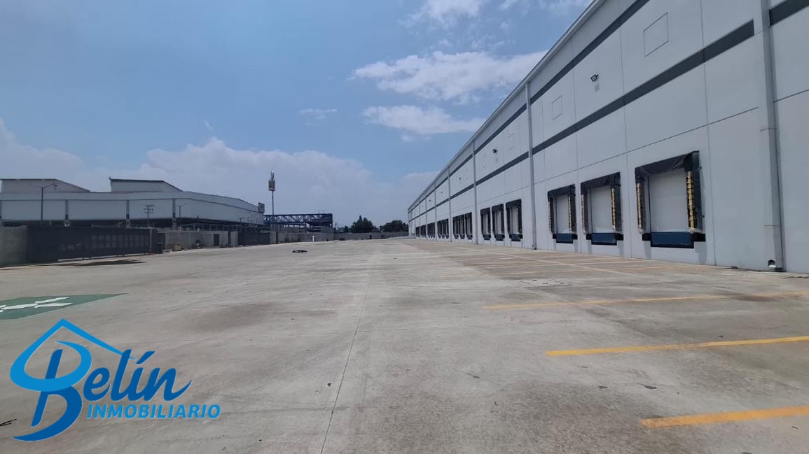 Bodega de 19,207 m² en renta, Divisible desde 8000 m²; Cuautitlán, Estado de México
