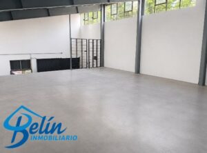 Bodega en Primer nivel de 706 m² En renta; Anáhuac, Ciudad de México